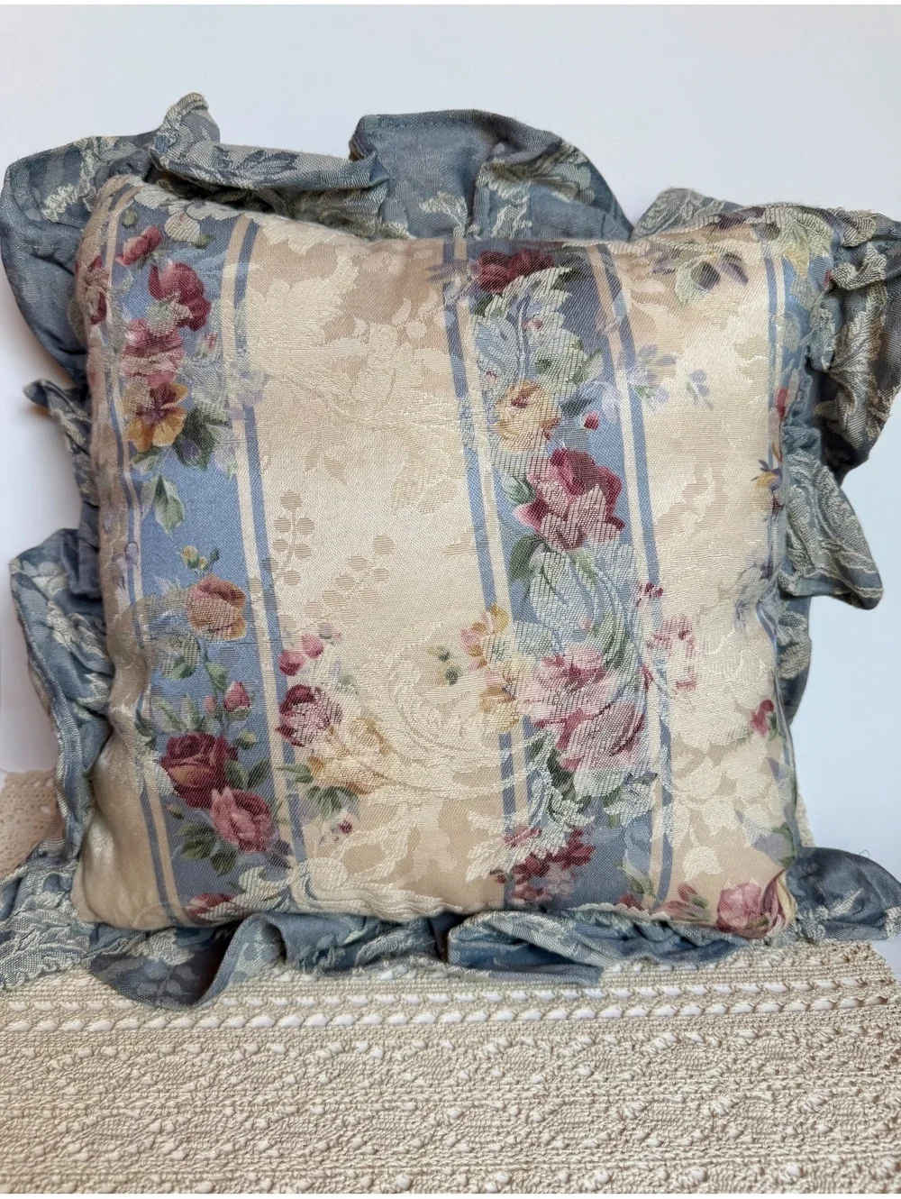 Vintage Sears Monte Carlo Floral Ruffle Throw Pillows Set of 2 16x16